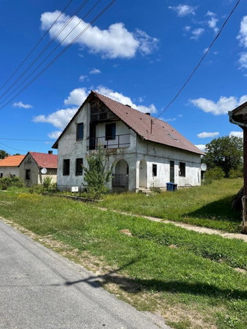 Eladó családi ház, Csokonyavisontán 15 M Ft, 4 szobás