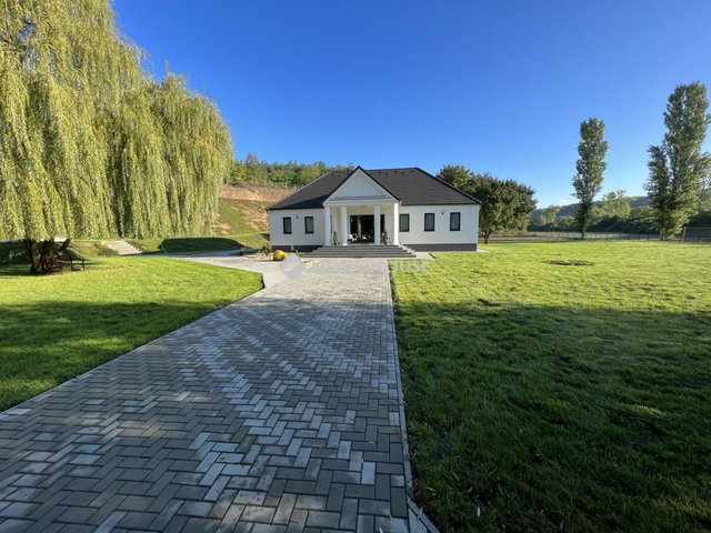 Eladó családi ház, Szellőn 125 M Ft, 5 szobás