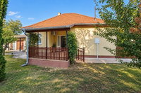 Eladó családi ház, Balatonszabadiban 62.5 M Ft, 3 szobás