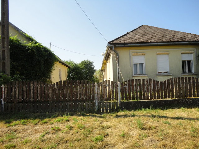 Eladó családi ház, Gávavencsellőn 10.8 M Ft, 2 szobás