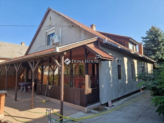Eladó családi ház, Monoron 85 M Ft, 5 szobás