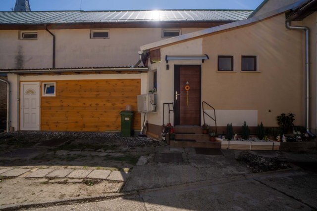 Eladó téglalakás, Szekszárdon 34.9 M Ft, 2 szobás