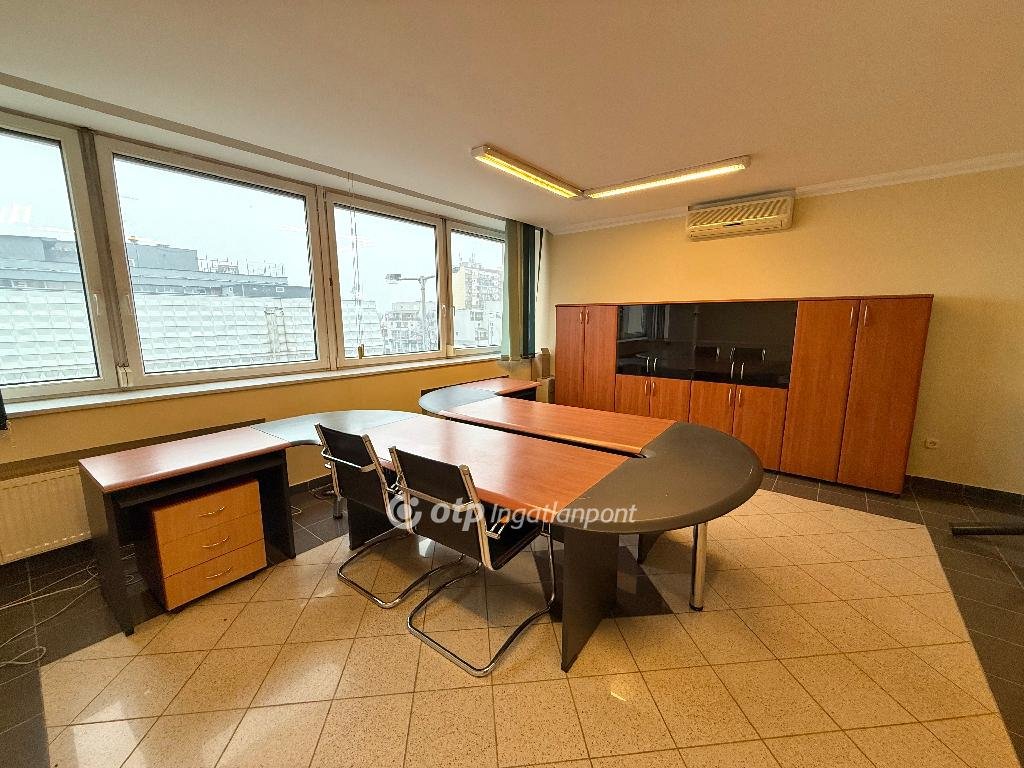 75m² · 210.000 ft