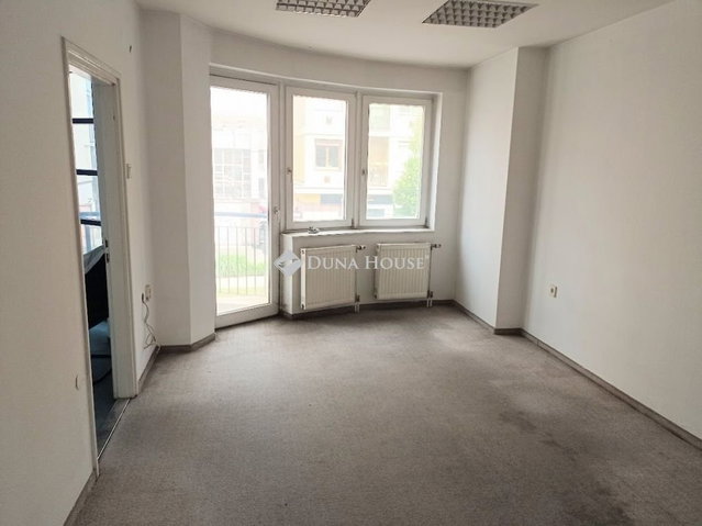 Eladó iroda, Zalaegerszegen 270 M Ft / költözzbe.hu
