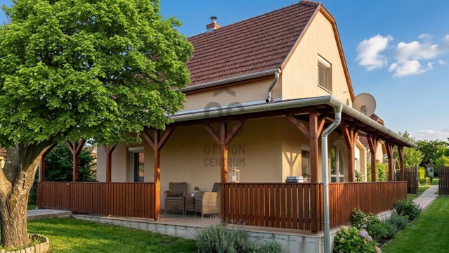 Eladó nyaraló, Siófokon 75 M Ft, 4 szobás / költözzbe.hu