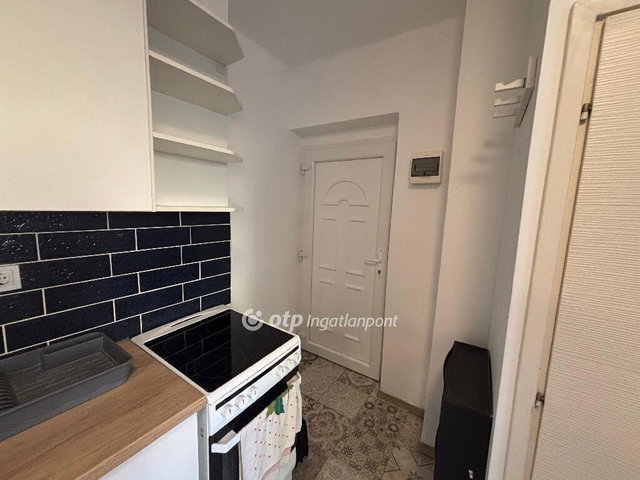 Eladó téglalakás, Budapesten, XI. kerületben 42.9 M Ft, 1 szobás
