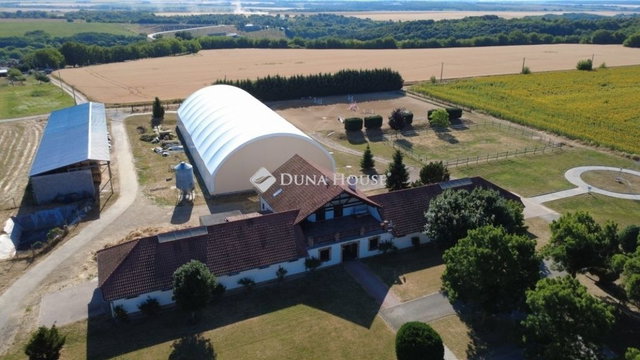 Eladó mezogazdasagi ingatlan, Pogányon 450 M Ft