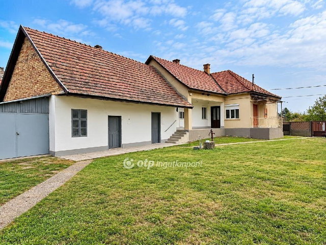 Eladó családi ház, Makádon 39 M Ft, 3 szobás
