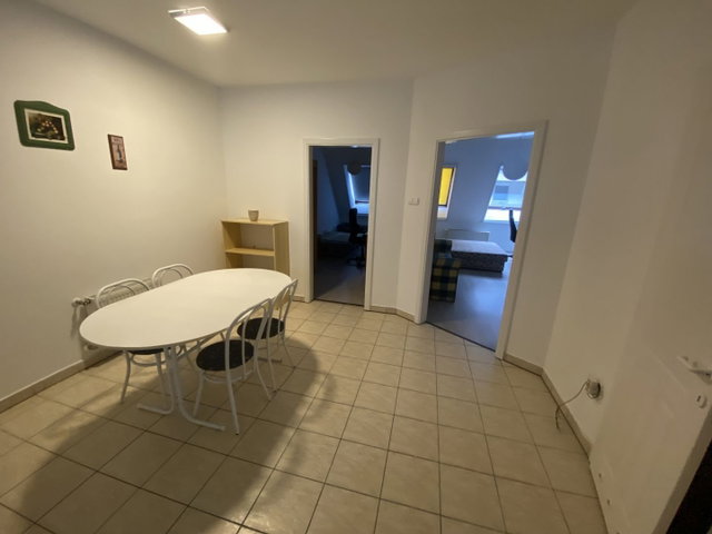 Kiadó téglalakás, albérlet, Debrecenben 230 E Ft / hó, 3 szobás