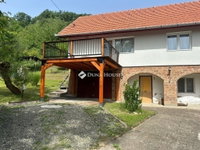 Eladó családi ház, Pécsett 75 M Ft, 3 szobás