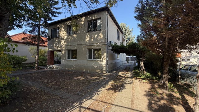 Eladó családi ház, Budapesten, XVIII. kerületben 164.9 M Ft