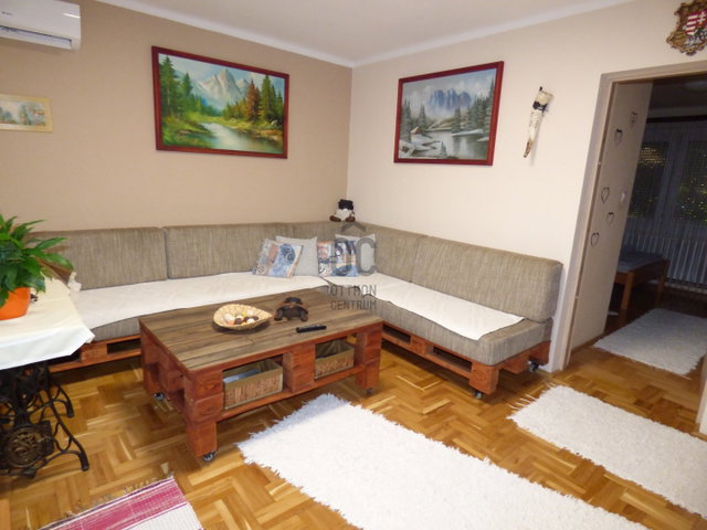 Eladó családi ház, Kerepesen 86.9 M Ft, 6 szobás