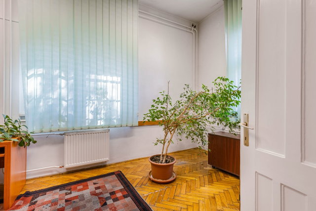 Eladó iroda, Budapesten, IV. kerületben 119.9 M Ft