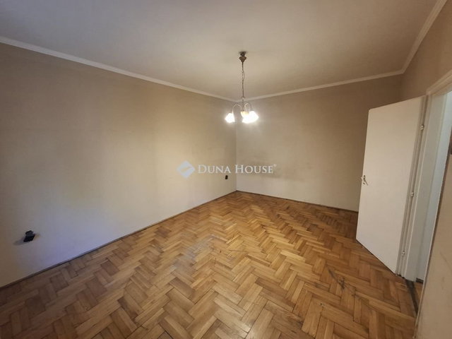 Eladó téglalakás, Budapesten, III. kerületben 105 M Ft, 3 szobás