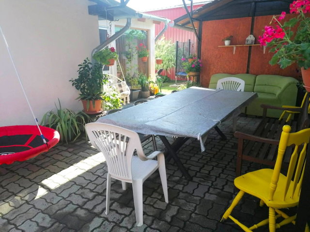 Eladó családi ház, Szolnokon 98 M Ft, 6 szobás