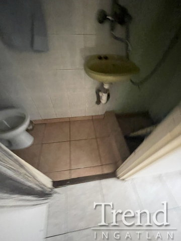 Eladó téglalakás, Dunaújvárosban 15.9 M Ft, 1 szobás