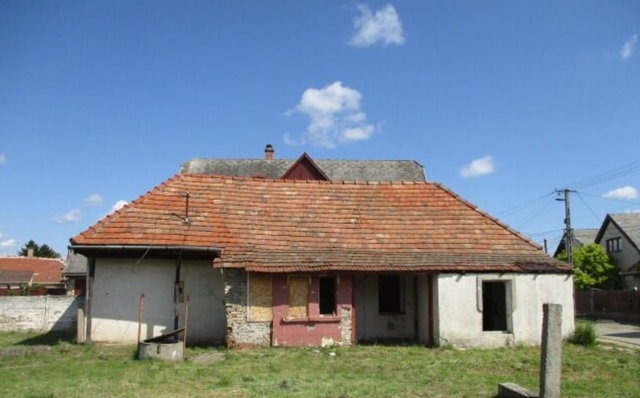Eladó családi ház, Szikszón 5.4 M Ft, 1+1 szobás