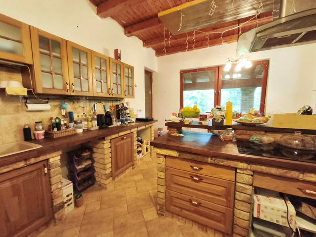 Eladó családi ház, Budakalászon, Erdőhát utcában 235 M Ft