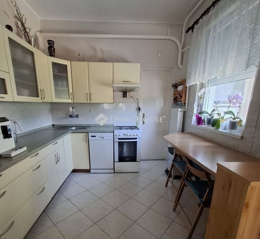 Eladó családi ház, Gyömrőn 111.9 M Ft, 4 szobás