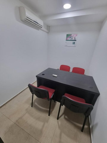 Kiadó iroda, Budapesten, IX. kerületben, Lónyay utcában