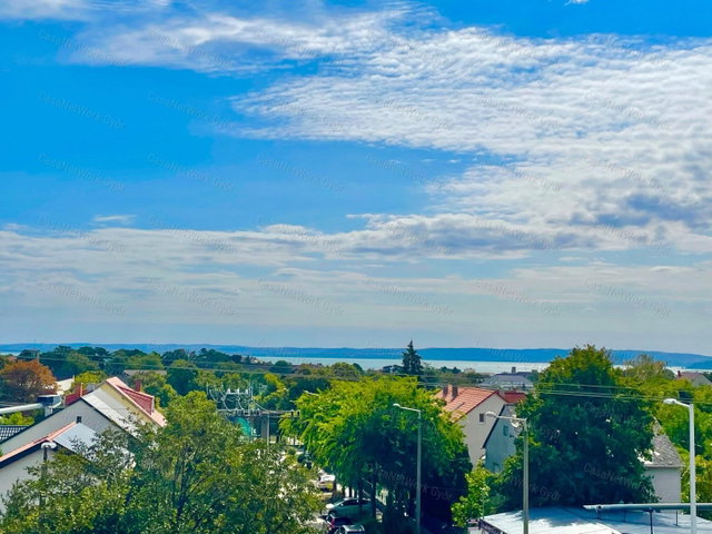 Kiadó téglalakás, albérlet, Balatonfüreden 250 E Ft / hó