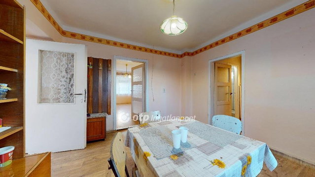 Eladó családi ház, Nagyhalászban 25.8 M Ft, 2 szobás
