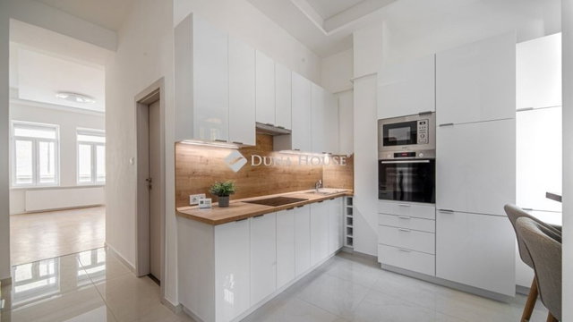 Eladó téglalakás, Budapesten, I. kerületben 149.9 M Ft, 3 szobás