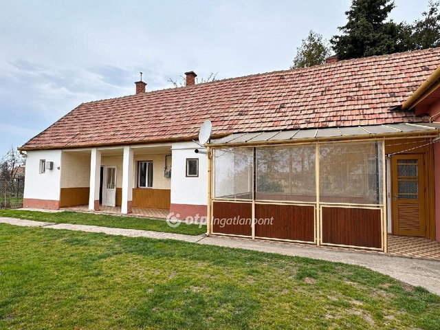 Eladó családi ház, Alsónémediben 74.9 M Ft, 5 szobás
