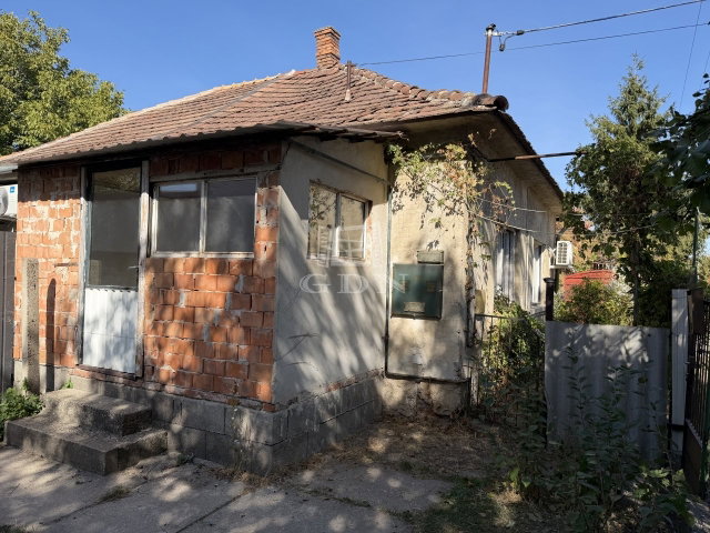 Eladó családi ház, Dunaharasztin 34.7 M Ft, 2 szobás
