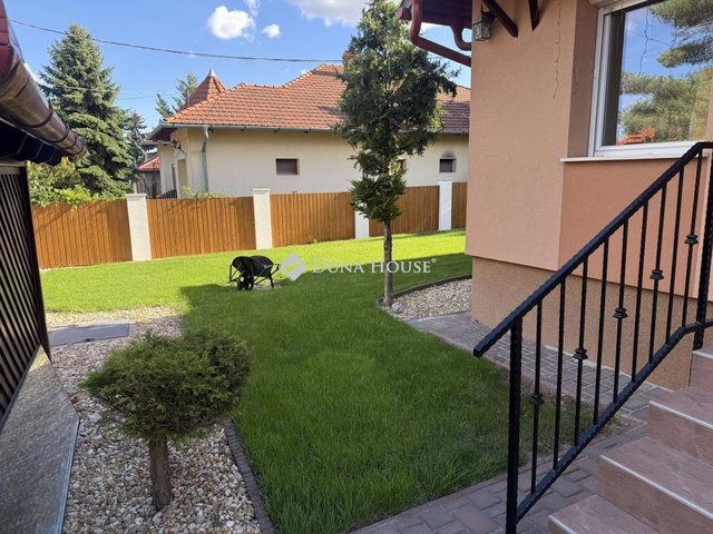 Eladó családi ház, Érden 164.9 M Ft, 6 szobás