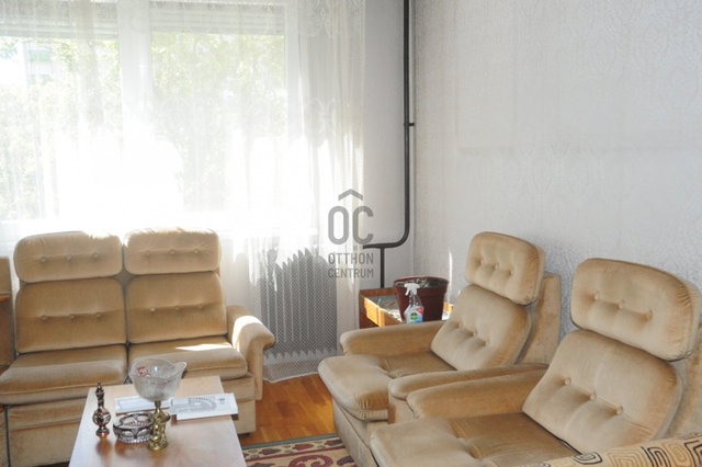 Eladó panellakás, Debrecenben 65 M Ft, 4 szobás
