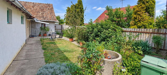 Eladó családi ház, Apátfalván 25.9 M Ft, 5 szobás
