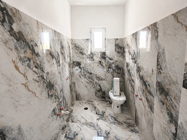 Eladó családi ház, Szolnokon 59 M Ft, 3 szobás