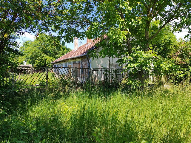 Eladó családi ház, Bogyiszlón, Szekszárdi utcában 7.8 M Ft