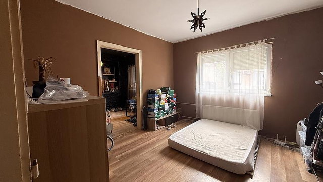 Eladó családi ház, Budapesten, XV. kerületben 75 M Ft, 2 szobás