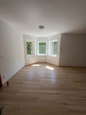 Eladó családi ház, Sopronban 220 M Ft, 4 szobás