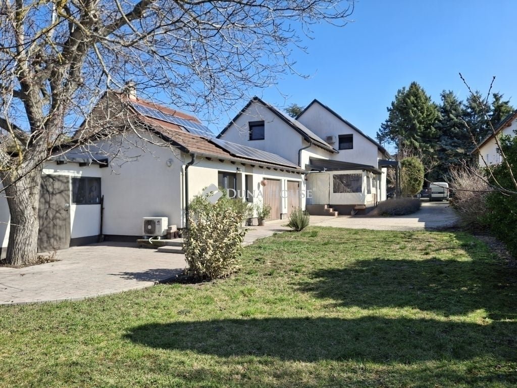 6 bed · 190m² · 179.000.000 ft