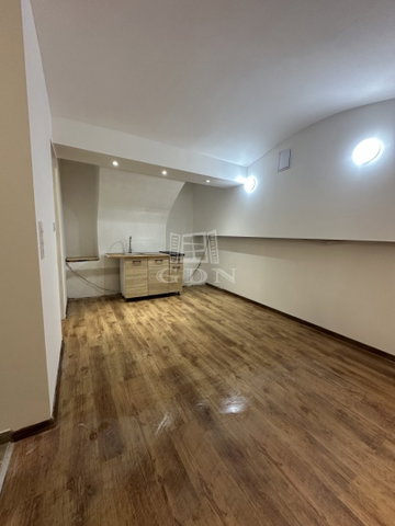 Eladó téglalakás, Budapesten, VIII. kerületben 21.5 M Ft