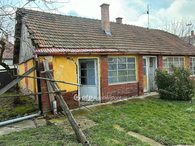 Eladó családi ház, Gyulán 21 M Ft, 3 szobás
