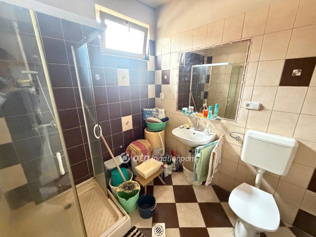 Eladó családi ház, Füzesabonyban 29.99 M Ft, 2 szobás