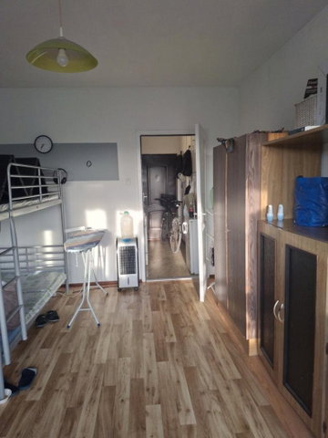 Eladó panellakás, Tatabányán 26.9 M Ft, 1 szobás