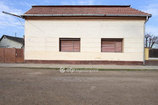 Eladó családi ház, Derecskén 60 M Ft, 6 szobás