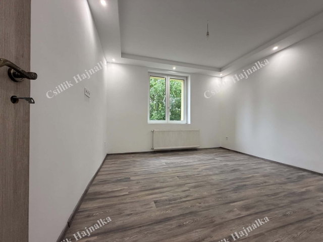 Eladó családi ház, Zagyvarékason 25.8 M Ft, 2 szobás