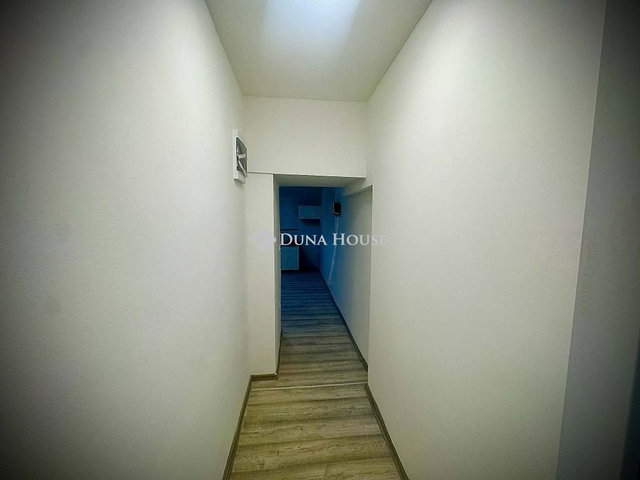 Eladó iroda, Budapesten, IX. kerületben 43 M Ft, 1 szobás
