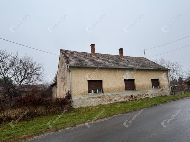 Eladó családi ház, Ortaházán 4.5 M Ft, 3 szobás