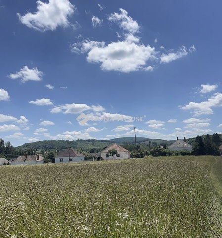 Eladó mezogazdasagi ingatlan, Pénzesgyőrön 59.9 M Ft