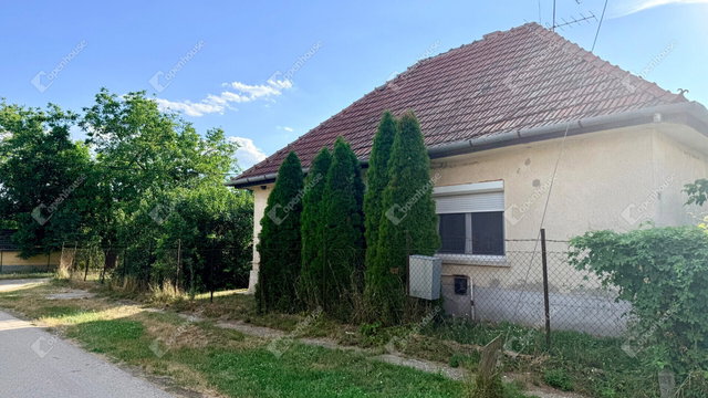 Eladó családi ház, Pándon 36.9 M Ft, 2 szobás