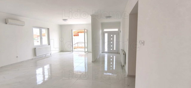 Eladó családi ház, Székesfehérvárott 118 M Ft, 4 szobás