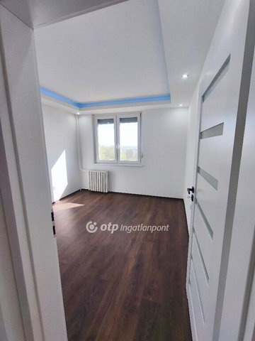 Eladó panellakás, Miskolcon 34.9 M Ft, 1+2 szobás