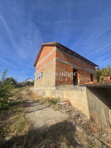 Eladó családi ház, Pécsett, Lőtér dűlőn 17.99 M Ft, 1 szobás